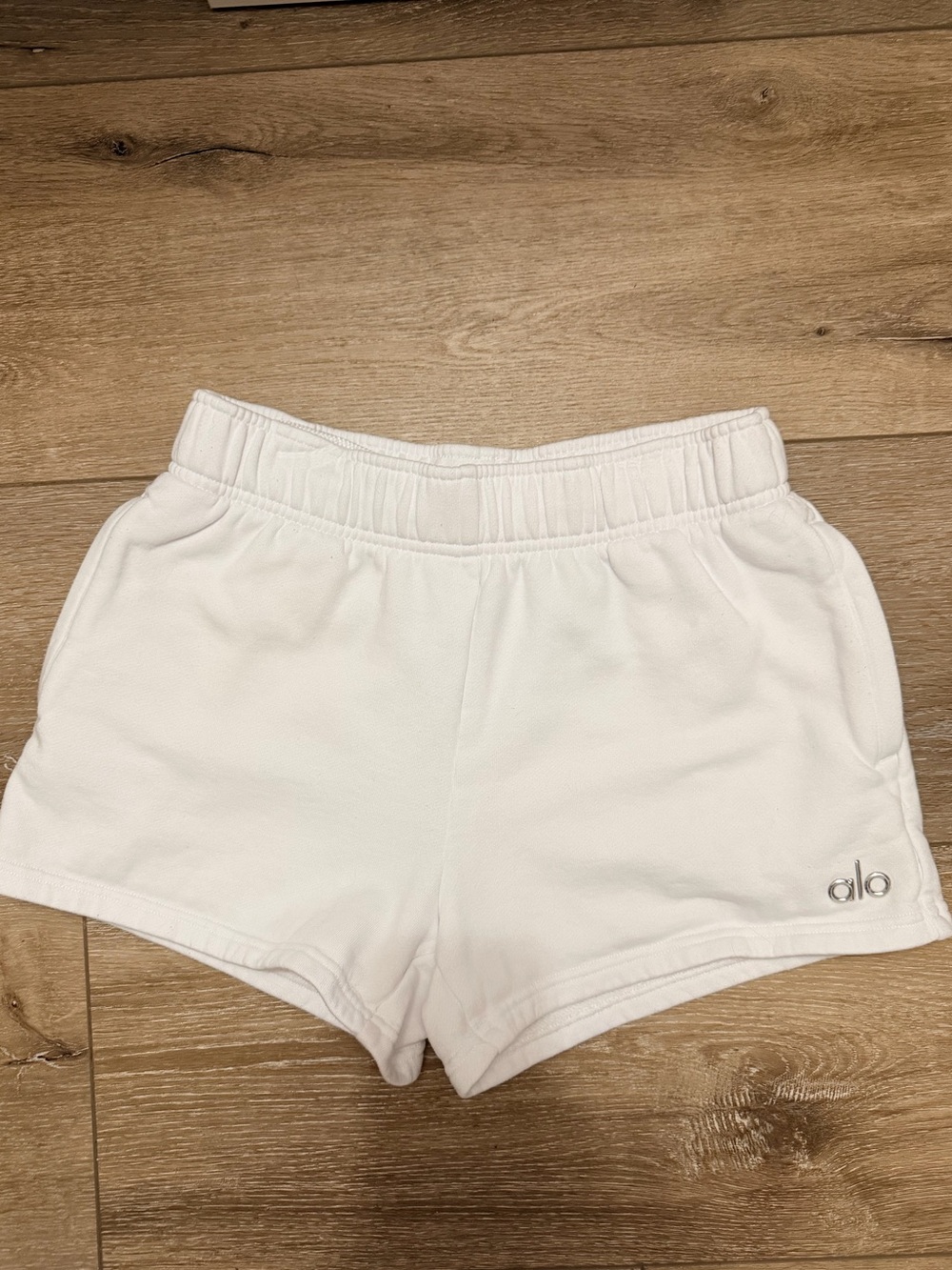 ALO Yoga White Accolade Athletic Shorts